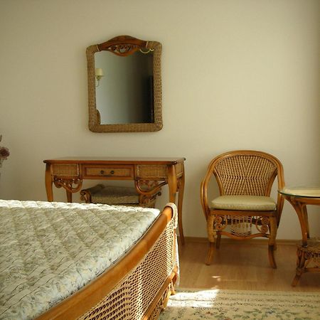 Oasis Suites Apartments And Studios Ravda Kültér fotó